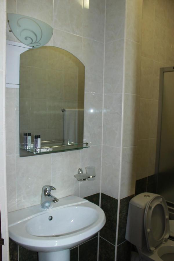 Hotel Laeti-Zhaiyk Atyraū Quarto foto